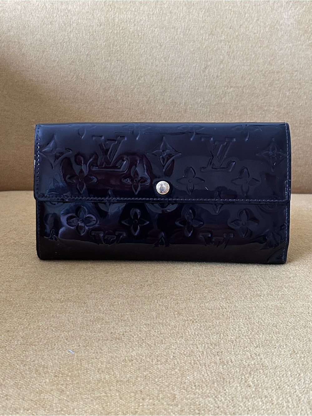 Louis Vuitton Vernis Sarah Wallet (Dark Burgundy)